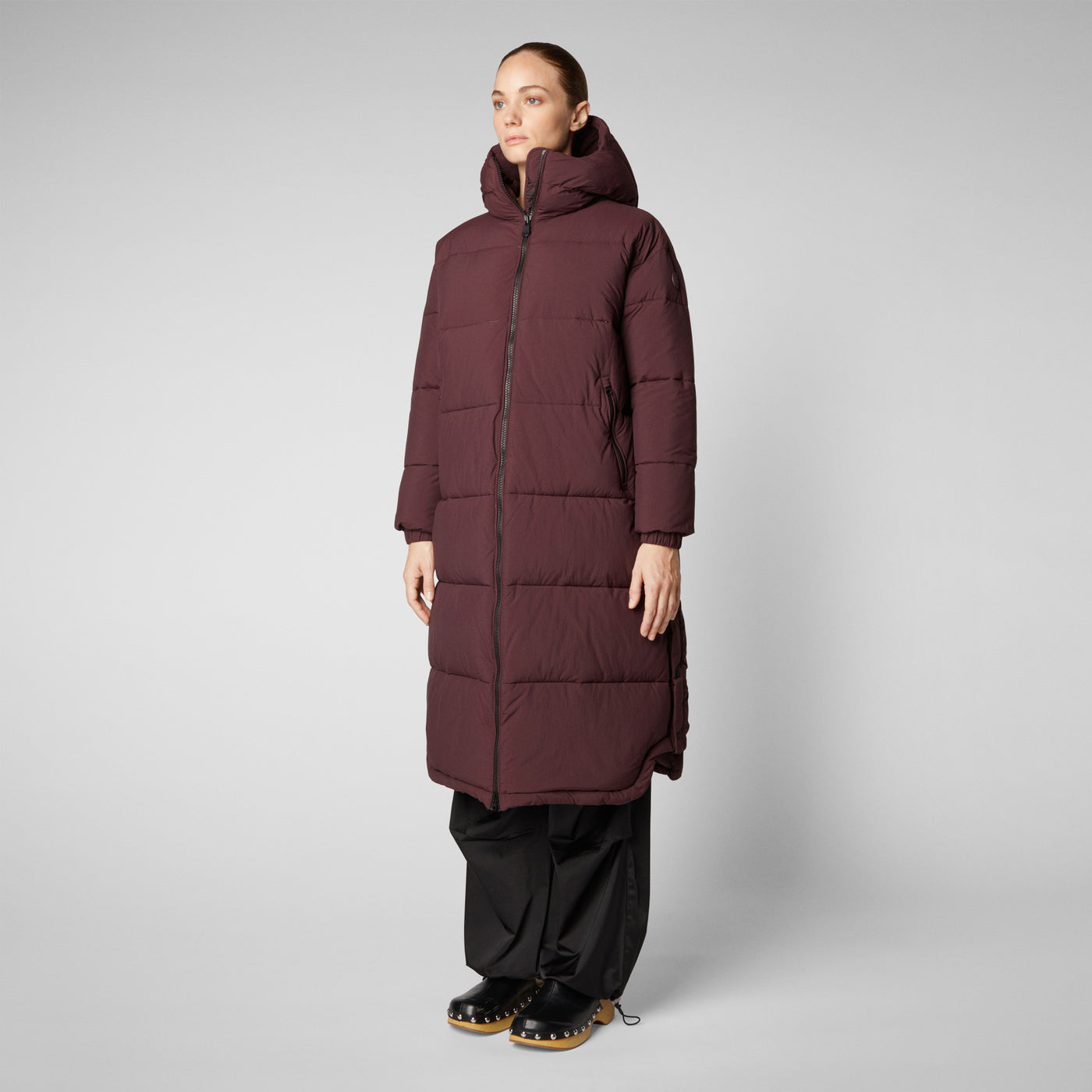 Women's Halesia Long Hooded Puffer Coat in Burgundy Black